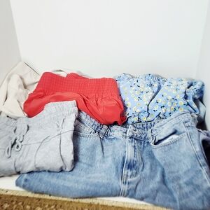 Lot Of 6 Women's Size Large Top And Bottoms Various Brands